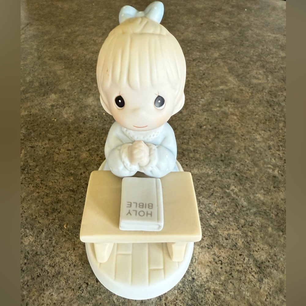 🎀3/$25🎀 Precious Moments 'Lord Teach Us to Pray' Figurine